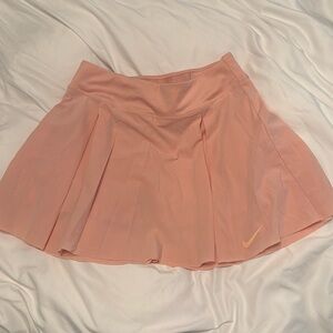 Nike dri-fit skort peach size Small